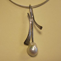 hanger organisch witte barok parel